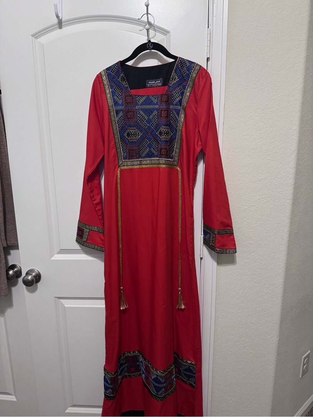 Embroidered Caftan/ Jalabiya /Abaya. Made in Egypt. Cotton material. Size M. New